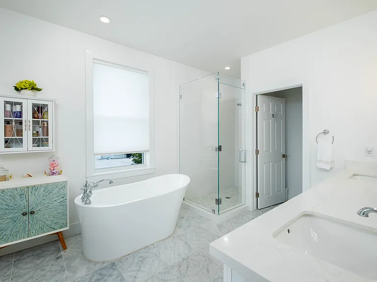 204 Coral Ave — Photo 18