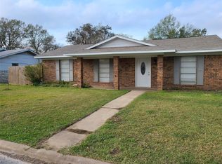 116 Village Way, Crockett, TX 75835