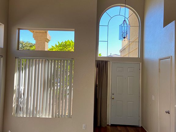 3rd image of 33171 Regatta Dr