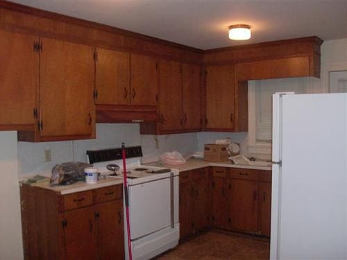 2nd image of 2508A E Third St