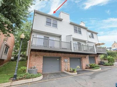 122 Panorama Dr, Edgewater, NJ, 07020