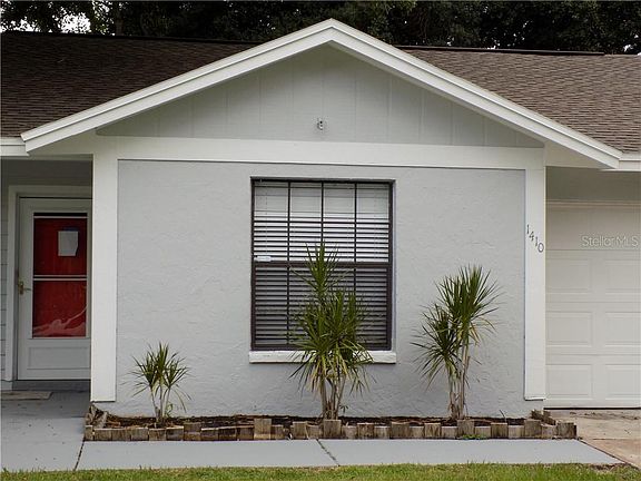 3rd image of 1410 Persimmon Way