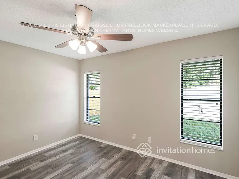 933 Hillrise Dr — Photo 18