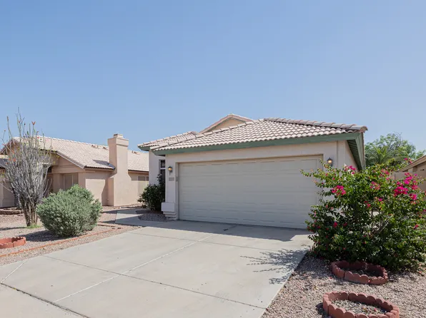 601 S Silverbrush Dr, Chandler, AZ 85226