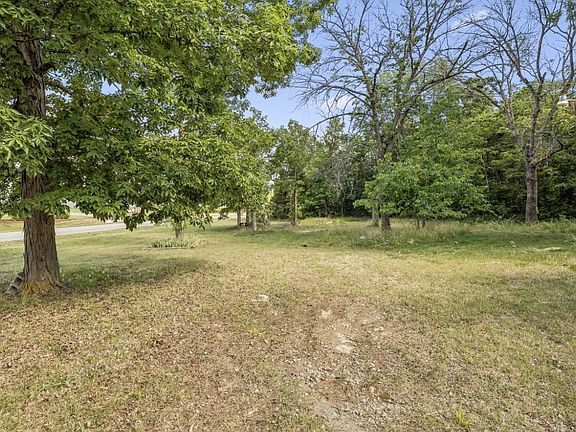 3rd image of 3822 Bivens Hill Rd