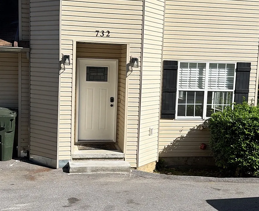 726-730-734 Morningside Dr #732