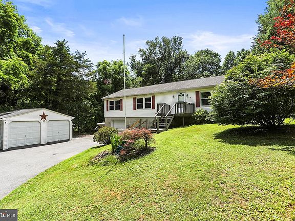 2nd image of 964 Aubel Rd
