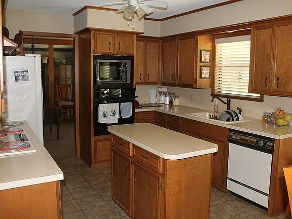 5th image of 214 Briarwood Dr