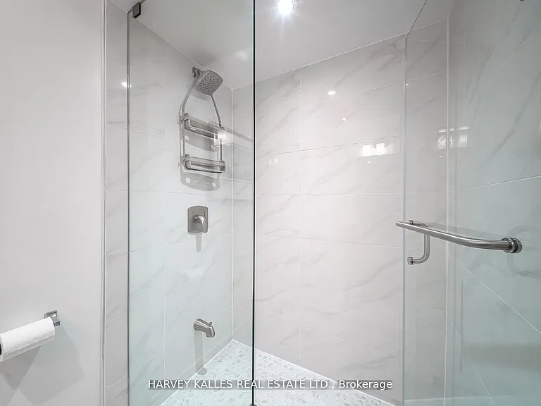 568 Northcliffe Blvd — Photo 34