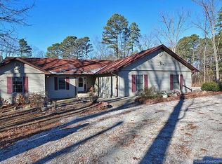 12620 State Route O, Ste Genevieve, MO 63670