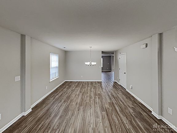 3rd image of 1305 Waldridge Ct