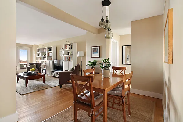 Sold by Compass | media 20