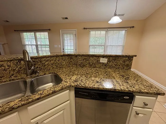 137 Clover Ridge Dr — Photo 14