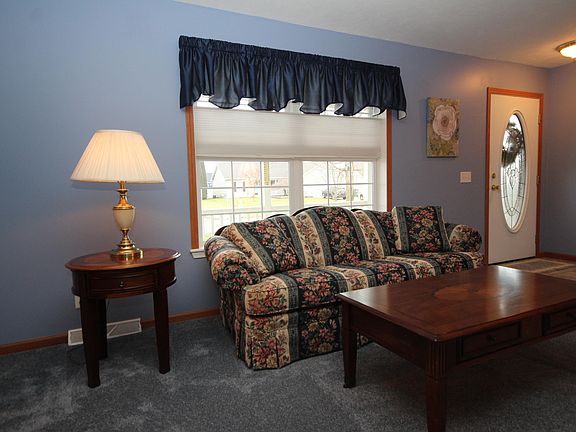 5th image of 1142 Meadowsweet Ln