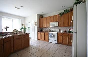 2nd image of 616 Belhaven Falls Dr