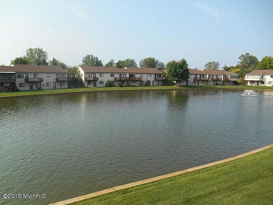 1st image of 858 Amberwood West Dr SW