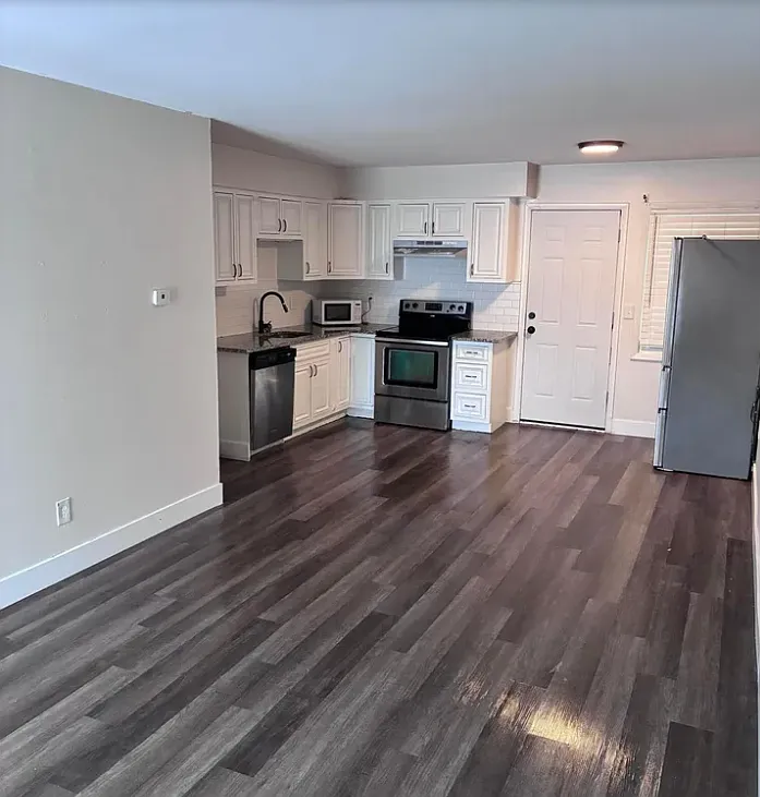 2 bed, 810 sqft, $1,445 — Photo 4