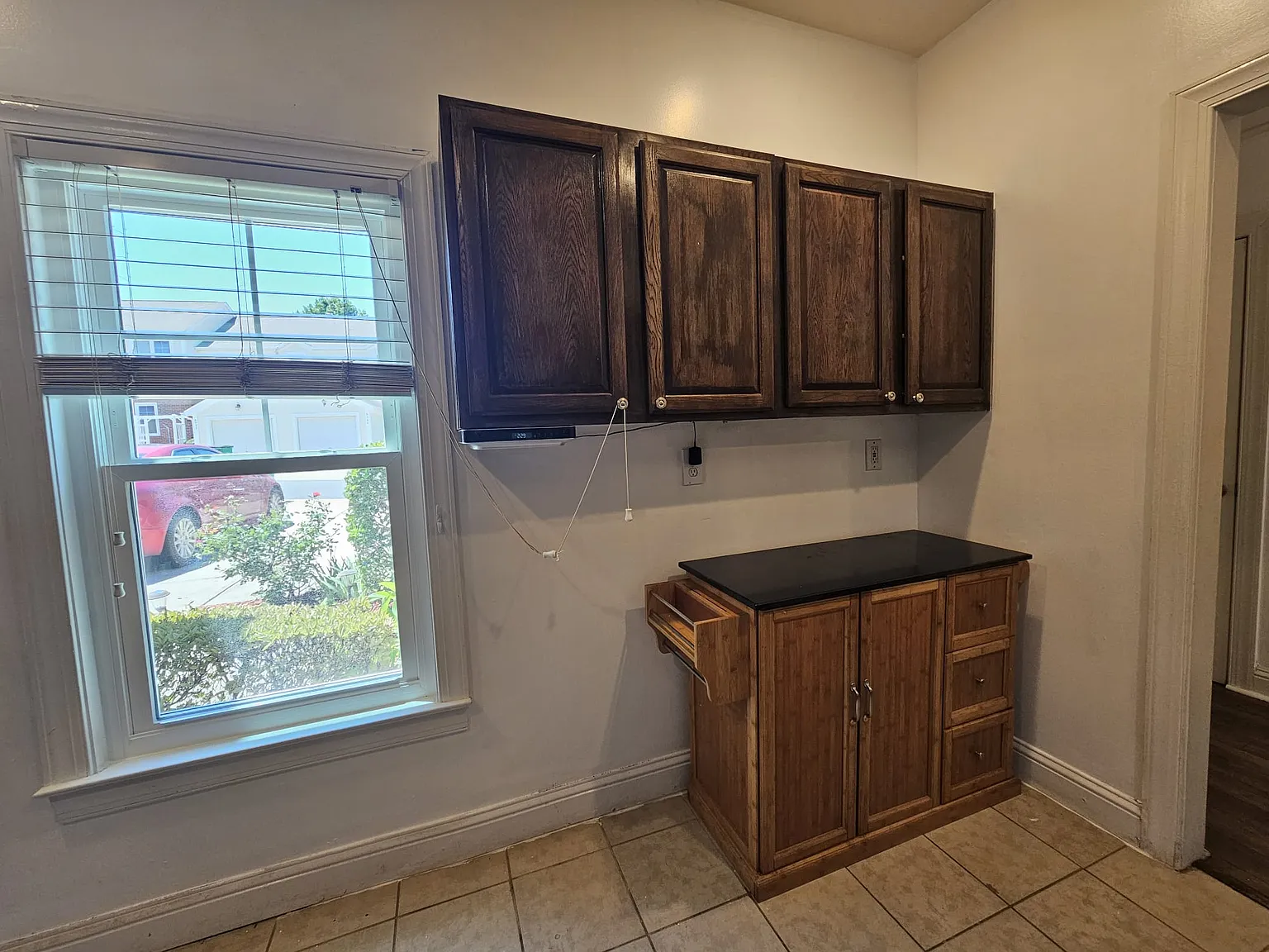 2 bed, 1194 sqft, $1,800 — Photo 3