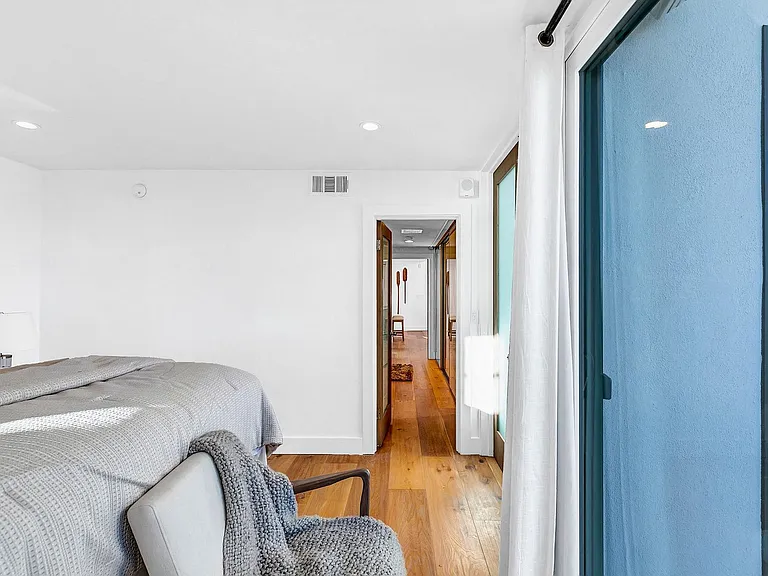 1025 Ocean Avenue — Photo 68