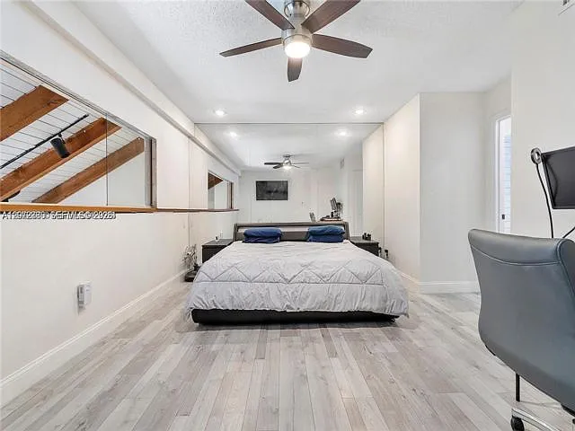 2 bed, 2.0 bath, $3,350 — Photo 3