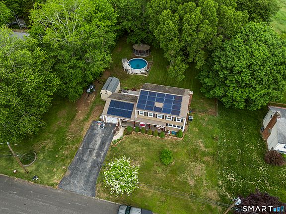 3rd image of 9 Monticello Drive
