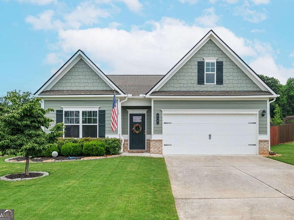 1st image of 702 Owens Cir