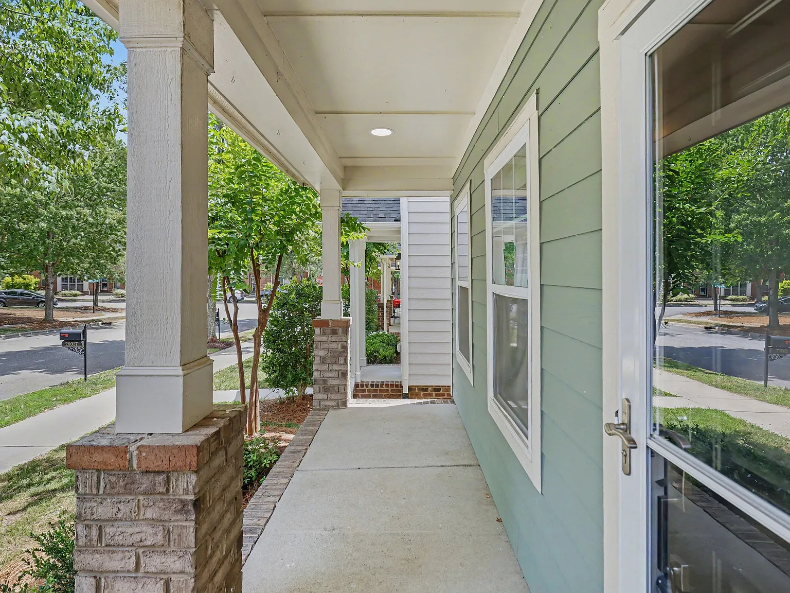 3 bed, 2.5 bath, 1507 sqft, $2,750 — Photo 4