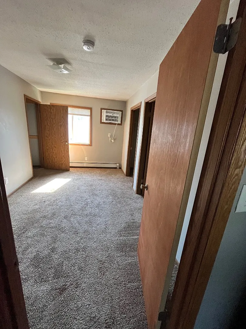 1302 S 11th Street - 1302 - 12 — Photo 3