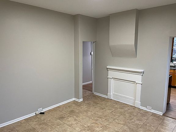 3rd image of 6221 Chandler St