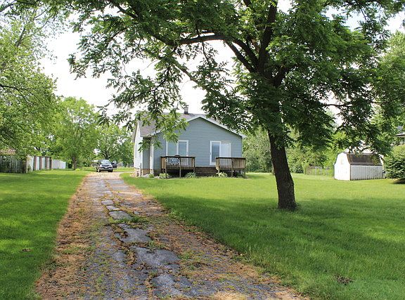 3rd image of 1681 Glenwood Dyer Rd