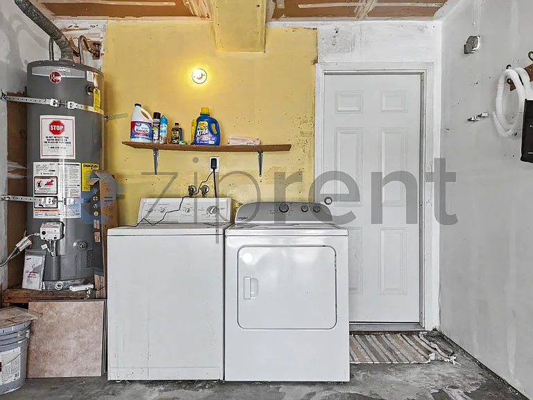 1812 Cirby Way #B — Photo 33