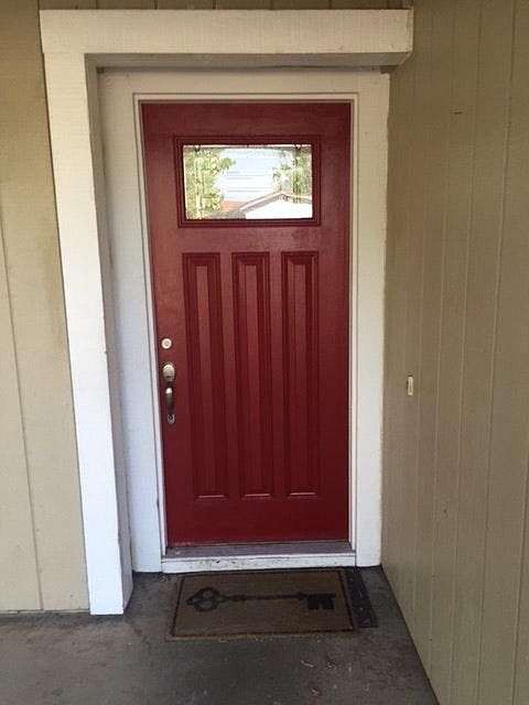 1st image of 303 Porter Dr