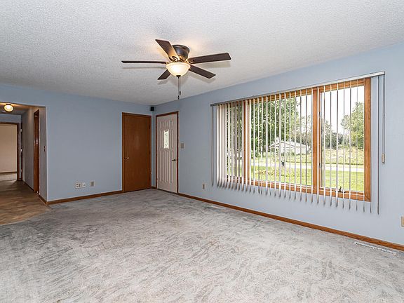 2nd image of 375 N 7th St