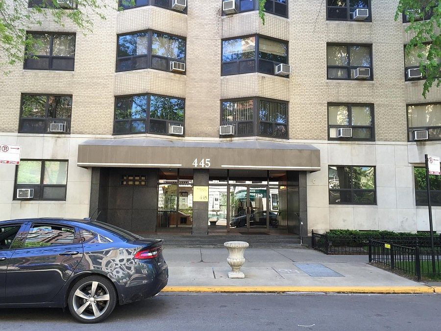 1st image of 445 W Wellington Ave APT 10G