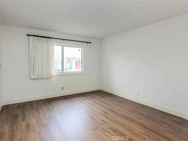 14676 Deervale Pl — Photo 26