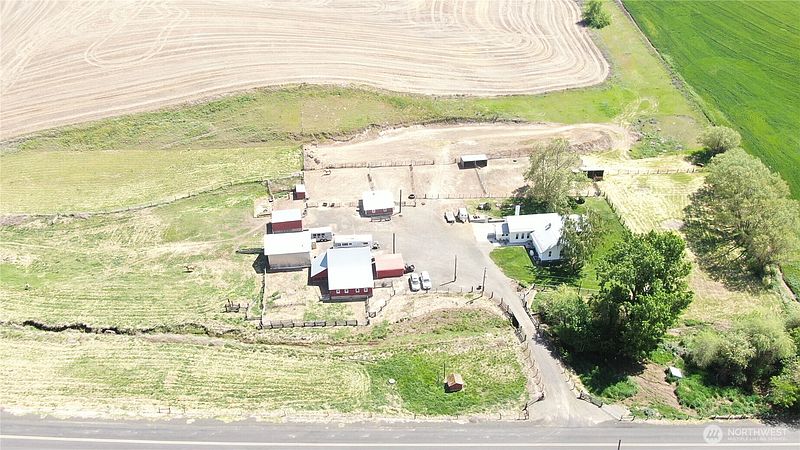 3rd image of 12944 Lower Waitsburg Road