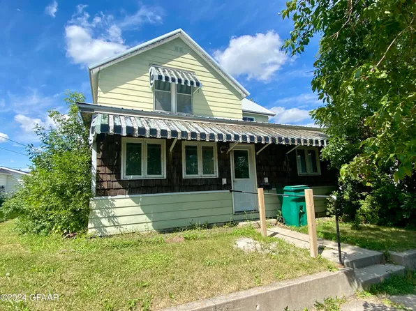 714 5th St, Langdon, ND 58249