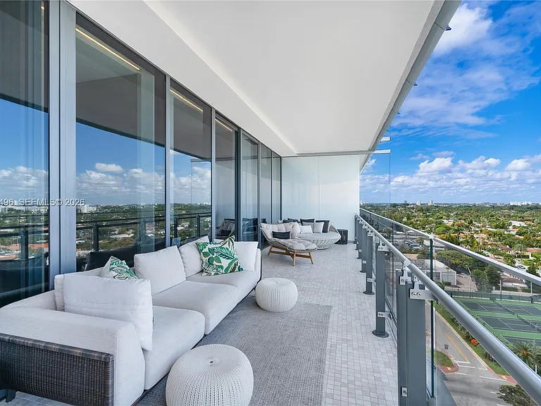 8701 Collins Ave #1103 — Photo 19