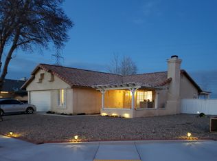 12979 Snowview Rd, Victorville, CA 92392