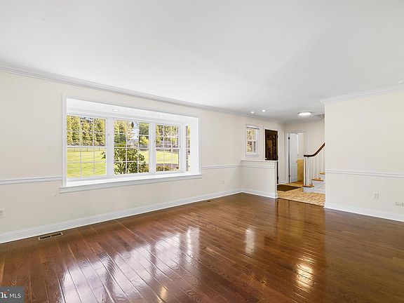 4th image of 3503 Saint Davids Rd
