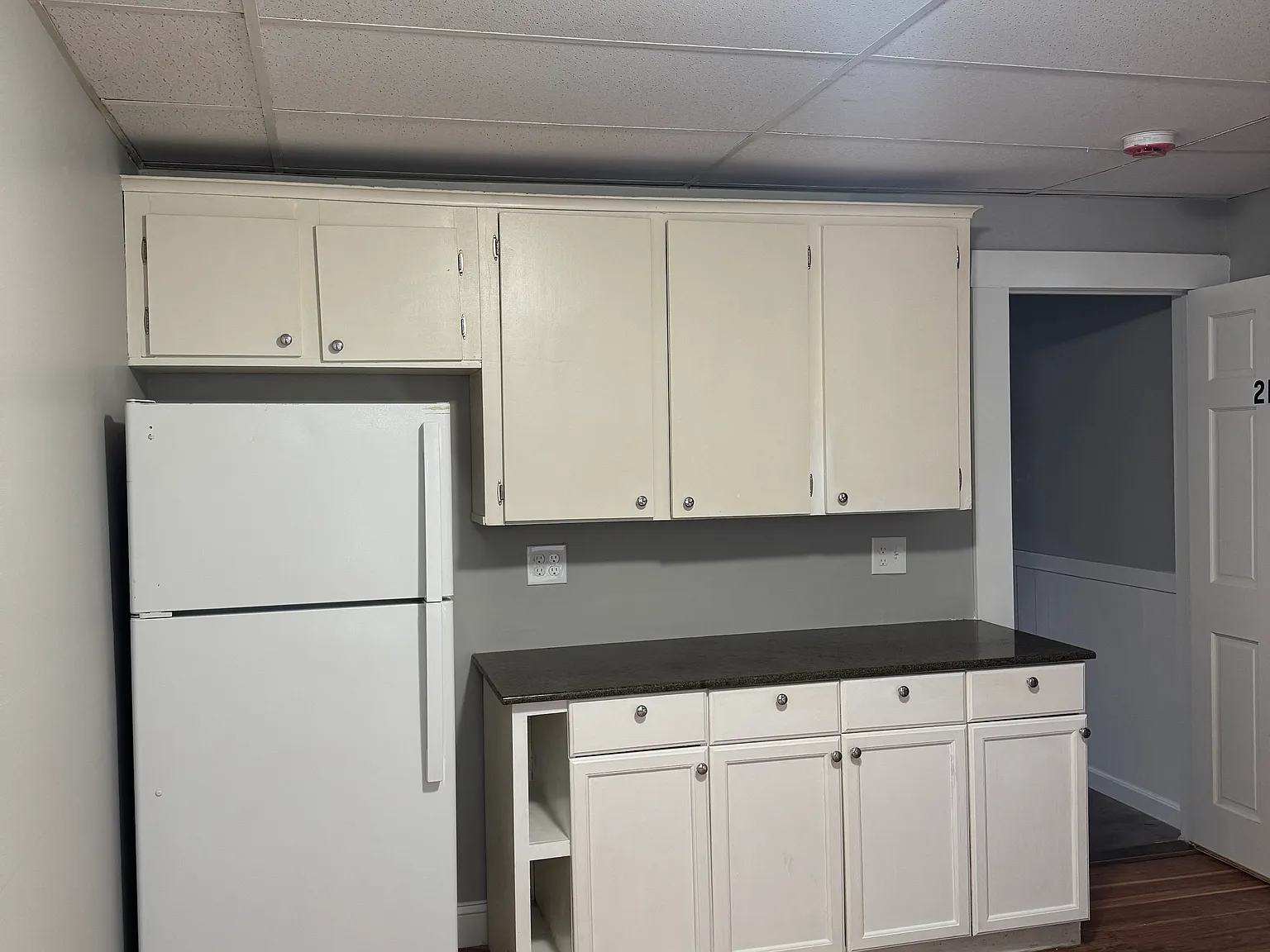 1 bed, 500 sqft, $1,850 — Photo 2
