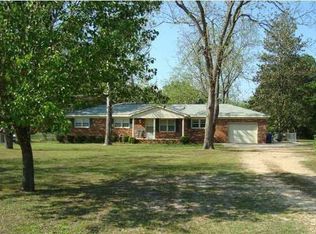 1313 Clover Ln, Albany, GA 31705