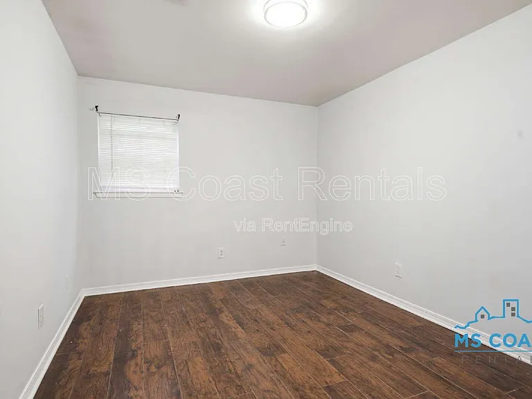 1601 Lewis Ave — Photo 13