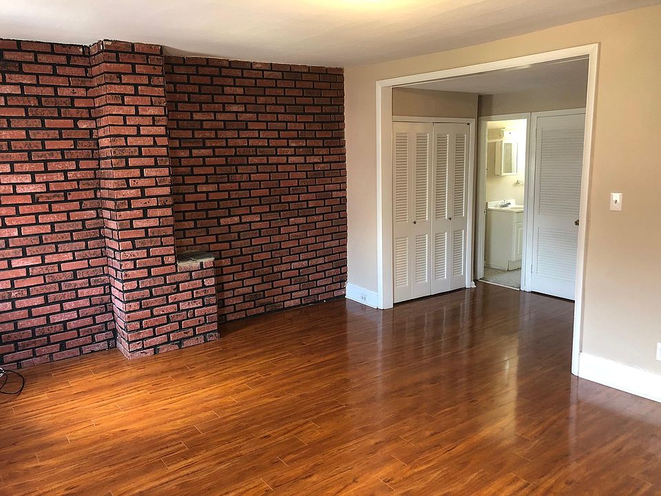Main room from front window