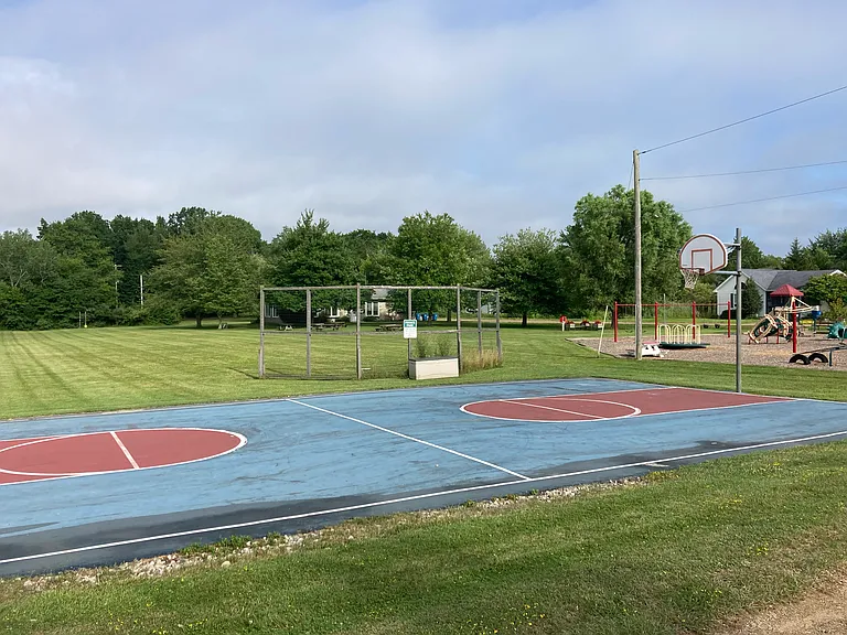 540 East Dr — Photo 31