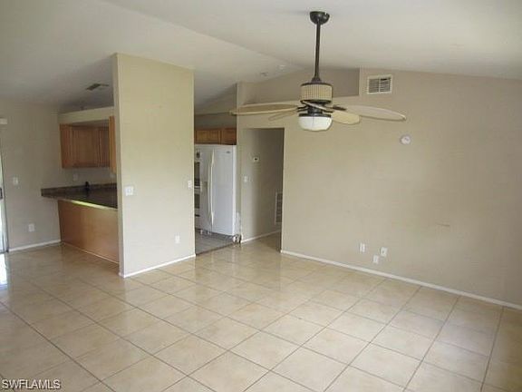 4th image of 2118 NE 20th Ave
