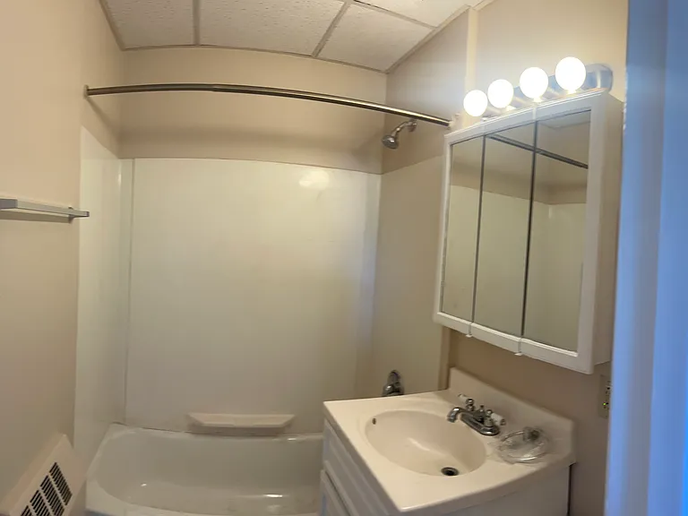 36 Elm St #1 — Photo 4