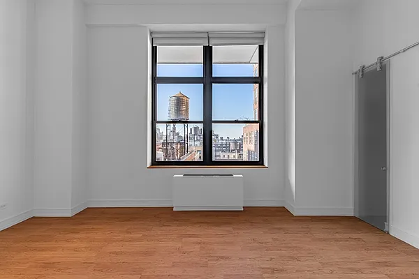 Rented by New York Casas Ltd. | media 12