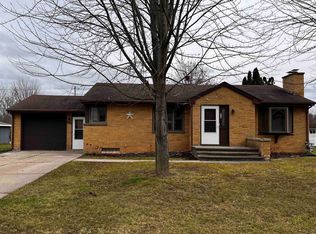 618 Fulton St, Seymour, WI 54165