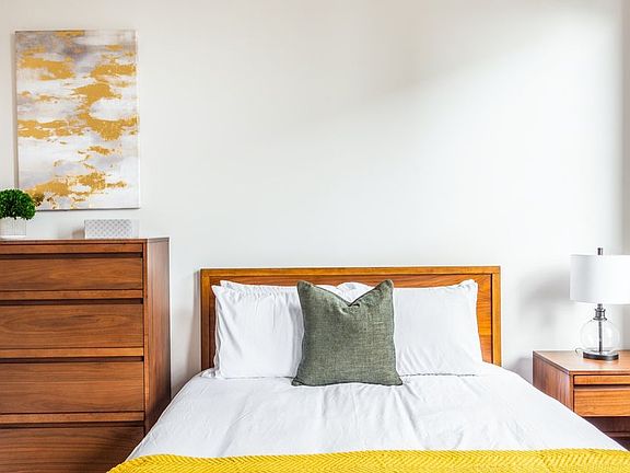 5th image of 625 Broadway Unit 10495